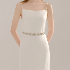 Ceinture Mariage Fait Main Luxe Strass Motif Floral Ruban Satin Accessoires Taille pour Robe de Soirée Formelle Argent
