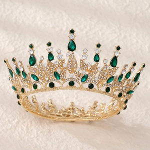 Couronne baroque dorée pour mariage avec cristaux vert émeraude et strass brillants