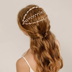 Bandeau de Mariée Doré Style Forêt Avec Triple Couche de Künstliche Perles Et Feuilles en Métal Fleur Faite à la Main pour Femmes