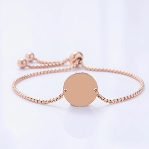 Bracciale regolabile in oro rosa con disco rotondo e catena a sfere elegante