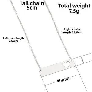 Détails du collier barre en acier avec cœur ajouré, pendentif 40x10mm et poids de 7,5g