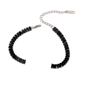 Bracelet élégant en acier inoxydable avec pierres de zircon noir rectangulaires et fermoir
