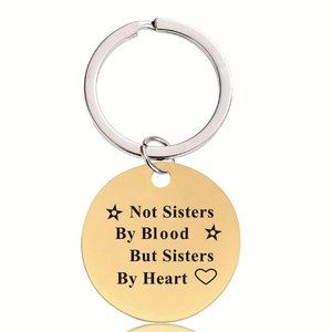 Porte-clés en acier doré avec gravure 'Not Sisters By Blood But Sisters By Heart' élégante
