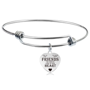 Verstellbares Armband aus Edelstahl mit Herzanhänger und Freundschaftsgravur