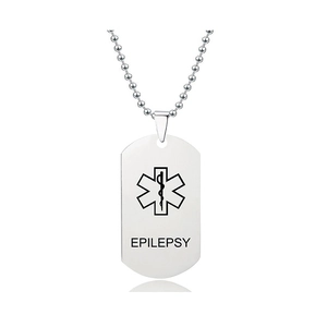 Detailansicht des medizinischen Anhängers mit Epilepsie-Gravur und Lebensstern-Symbol