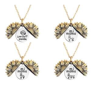 Sunflower Openable Locket Necklace Stainless Steel Alloy Engraved Love You Grandma Mi Mama Pendant Jewelry Mother's Day Gift
