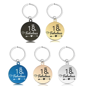 Lot de cinq porte-clés d'anniversaire 18 & Fabulous en acier inoxydable multi-finitions