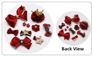 Détails de la face avant et des clips arrière du coffret d'accessoires cheveux rouge et or