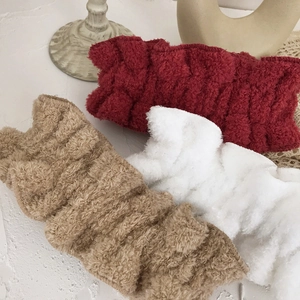 Soft plush bow headband set in burgundy white and khaki for face washing and makeup