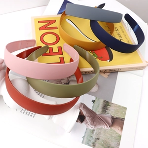 Minimalist matte wide headband set in assorted colors with non-slip inner teeth