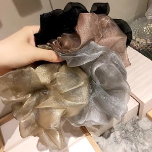 Große Mesh-Haargummis Set in neutralen Farben mit metallischem Schimmer-Effekt