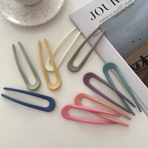 Morandi colors U-shaped hair forks set with matte finish for elegant French hair styling