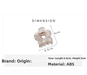 Detailed dimension view of a 6.8cm pink floral hair claw made of durable ABS material
