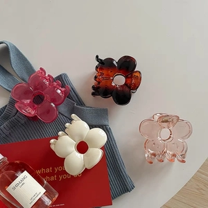 Women's Large Flower Hair Claw Clips Korean Style Non-Slip Resin Floral Hair Jaw Clips Cute Daily Hair Styling Accessories