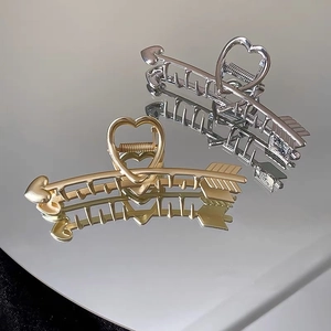 Pince à Cheveux en Alliage Flèche de Cupidon et Cœur Grande Pince Requin Or Argent Élégante pour Femme Coiffure Quotidienne