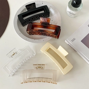 Set of 5 large 12.5cm rectangular hollow hair claws in tortoiseshell and cream finishes