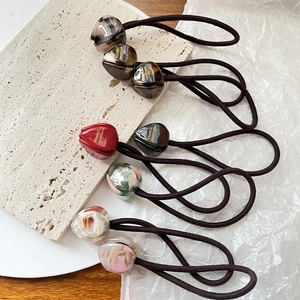 Élastiques à cheveux tulipes élégants avec pendentifs en acrylique aux couleurs vintage