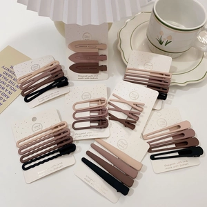 Morandi color matte hair clip set with wave and geometric designs for women and girls