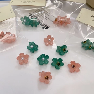 Mini Pinces Crabes en Résine Forme de Camélia Épingles à Cheveux Avec Künstliche Perle Strass pour Femmes Style Forêt Accessoires Cheveux