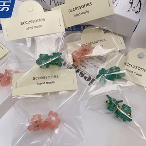 Barrettes à cheveux fleurs de camélia élégantes en vert et rose avec perles