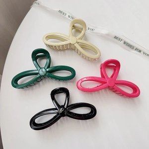 Large Bow Hair Claw Clip For Women Minimalist Korean Style Resin Shark Hair Clip Matte Shiny Hair Accessories Thick Hair