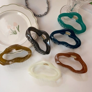 Große Wolkenform Harz Haarkralle Minimalistische Lackierte Welle Haifisch-Clip Haarschmuck Für Damen Täglich Styling