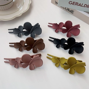 Élégante Pince à Cheveux Papillon Mate Style Coréen Pince à Bec Accessoires de Mode pour Femmes Barrette Papillon Douce Serre Cheveux Filles