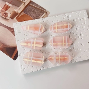 Pinces à Cheveux Douces en Résine Plaid Rose Jelly pour Femmes Style Coréen Pinces Bec de Canard Géométriques Accessoires Cheveux