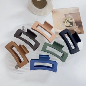 Set di sei grandi mollette quadrate opache in colori alla moda per capelli folti e lunghi