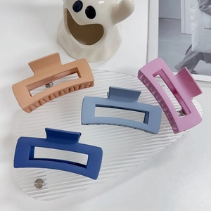 Set di 4 grandi mollette per capelli quadrate opache in colori assortiti per donna