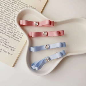 Eleganti fermagli per capelli con fiocchi di raso e strass a cuore rosa e blu