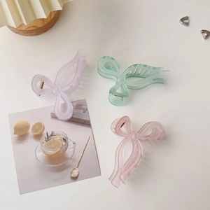Trois grandes pinces à cheveux ruban givrées en violet, vert menthe et rose pastel doux
