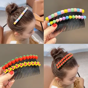 Peigne à cheveux long pour filles avec perles colorées et breloques fraises mignonnes