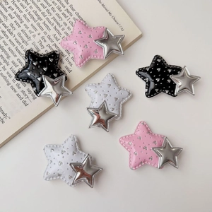 Sweet Y2K Star Hair Clip PU Leather Metallic Silver Star Duckbill Clip Star Pattern Glitter Fashion Accessory For Women