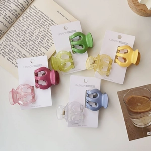 Korean Macaron Candy Color Hair Claw Clips Jelly Texture Resin Shark Clips Non-Slip Hair Accessories For Women Girls Hair Jaw Clips