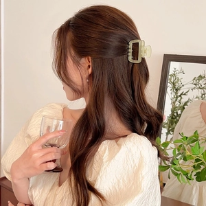 Jelly green square shark hair claw clip for elegant half-up hairstyle in Morandi color