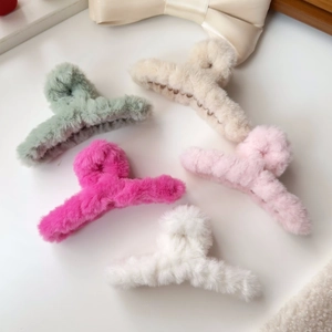 Elegant large plush shark hair claws in five pastel colors for autumn and winter