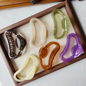 Korean Style Jelly Color Resin Shark Hair Claw Clip Large Irregular Wave Hollow Out Cloud Hairpin For Women Daily Hair Accessories