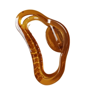 Minimalist cloud-shaped amber jelly resin hair claw clip with transparent finish