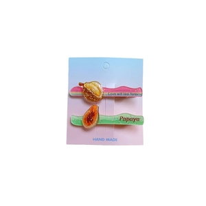 2Pcs glitter fruit hair clips with durian and papaya design on pastel display card