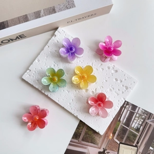 Sweet Mini Flower Hair Claws Resin Small Shark Clips Fashion Floral Hairpins Accessories For Women Girls