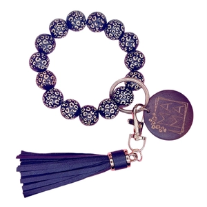Bracelet porte-clés à perles léopard avec gland violet et breloque en bois gravée MAMA