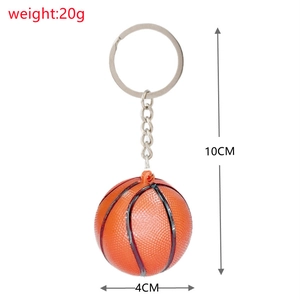Detail view of the 4cm orange basketball keychain with dimensions and weight specifications