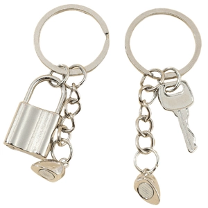 Magnetic Couple Keychain Zinc Alloy Heart Lock and Key Pendants Silver Keyring for Boyfriend Girlfriend Lover Holiday Gift
