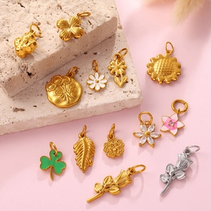 Colección de Colgantes Florales de Acero Inoxidable Pequeña Rosa Girasol Trébol Charms Esmalte Strass DIY Fabricación de Joyas Colgantes para Mujeres