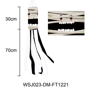 Detailansicht der weißen Mumien-Windfahne mit Längenmaßen von 30 cm und 70 cm