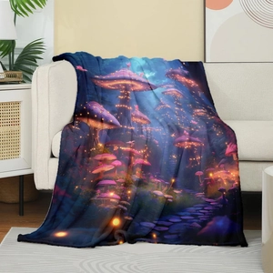 Détail de la couverture en flanelle douce avec motif de champignons de forêt luisants