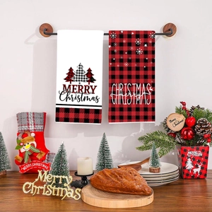 Set di asciugamani natalizi con motivo a quadri rossi e neri e scritta Merry Christmas