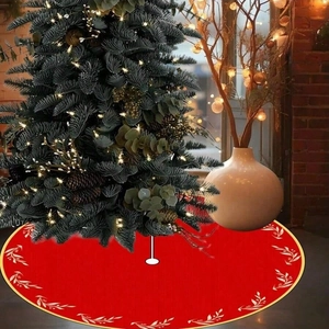 Klassische rote Weihnachtsbaumdecke mit gold-weißem Blattmuster für festliche Deko