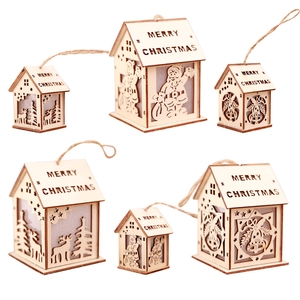 Décoration de Noël lumineuse en bois avec gravures festives et cordelette de suspension